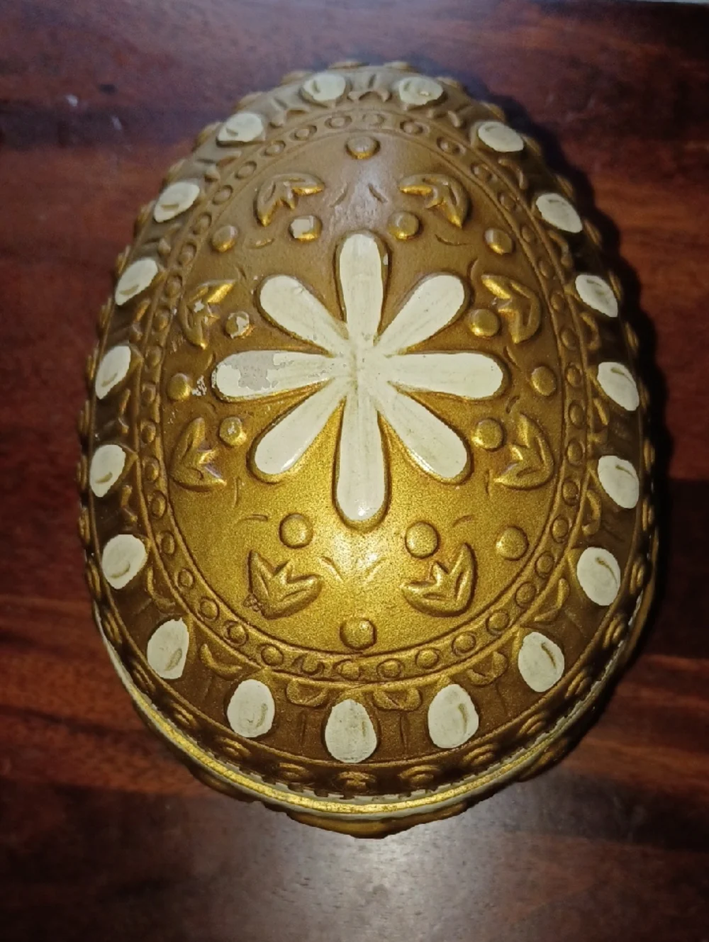 Estee Lauder VTG Made in Japan Private Collection , Hinged Egg Heirloom Treasure